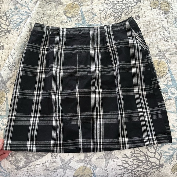 Hollister high rise skirt - Picture 3 of 5